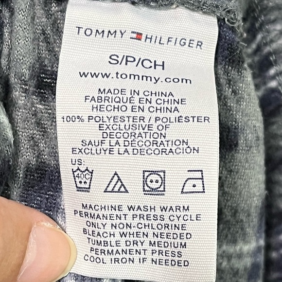 Tommy Hilfiger Men’s Plaid Fleece Lounge Pants – Size Small – Flawed - Picture 2 of 14